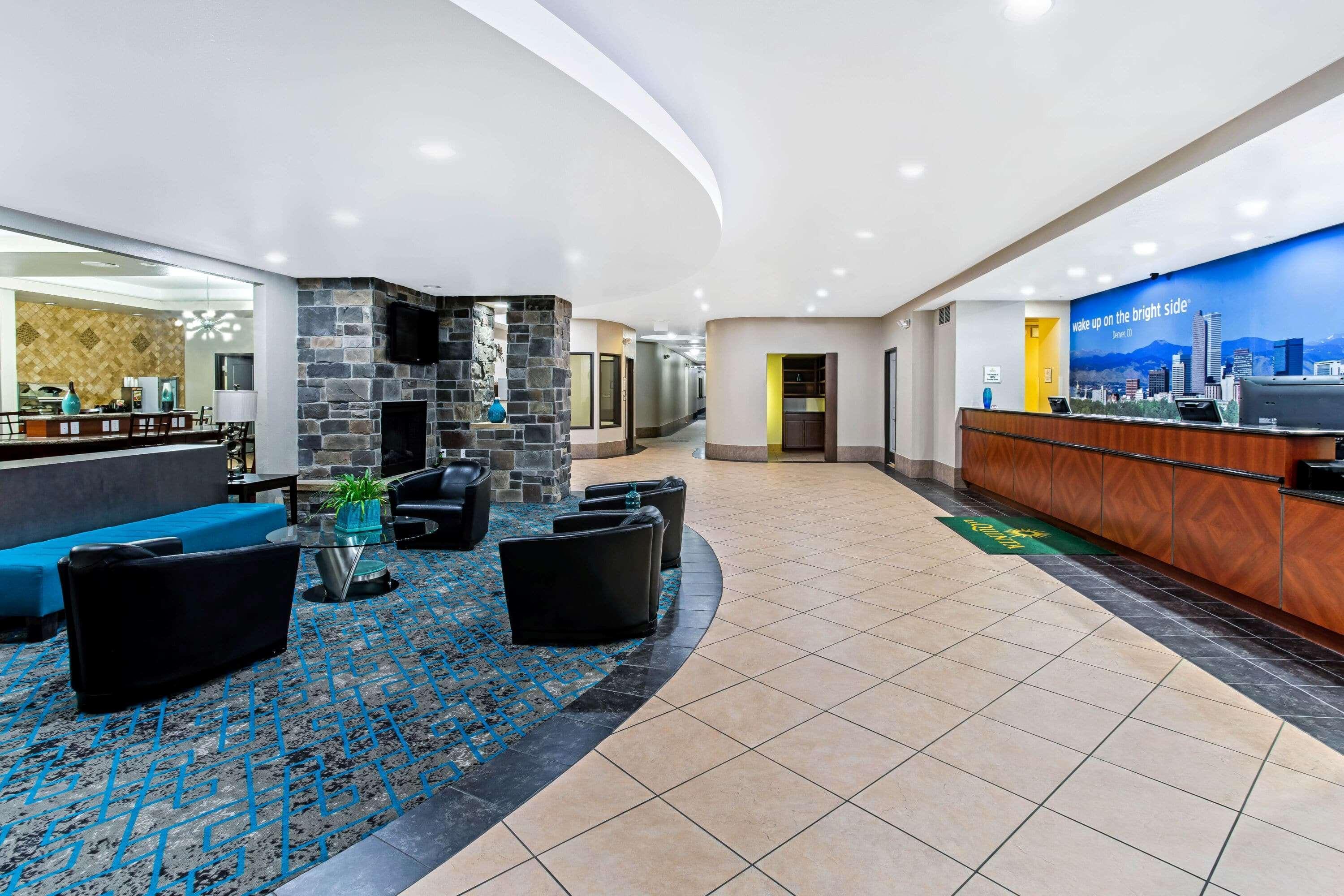 La Quinta By Wyndham Denver Gateway Park Exterior foto